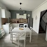 Apartment T2 *